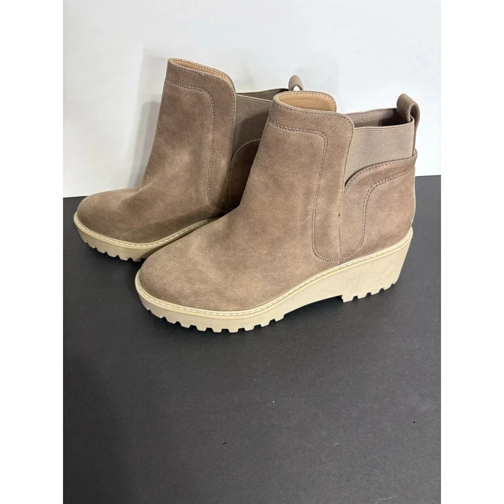 NWT‎ Dolce Vita Suede Waterproof Ankle Boots Tan Suede Size 10 Rango